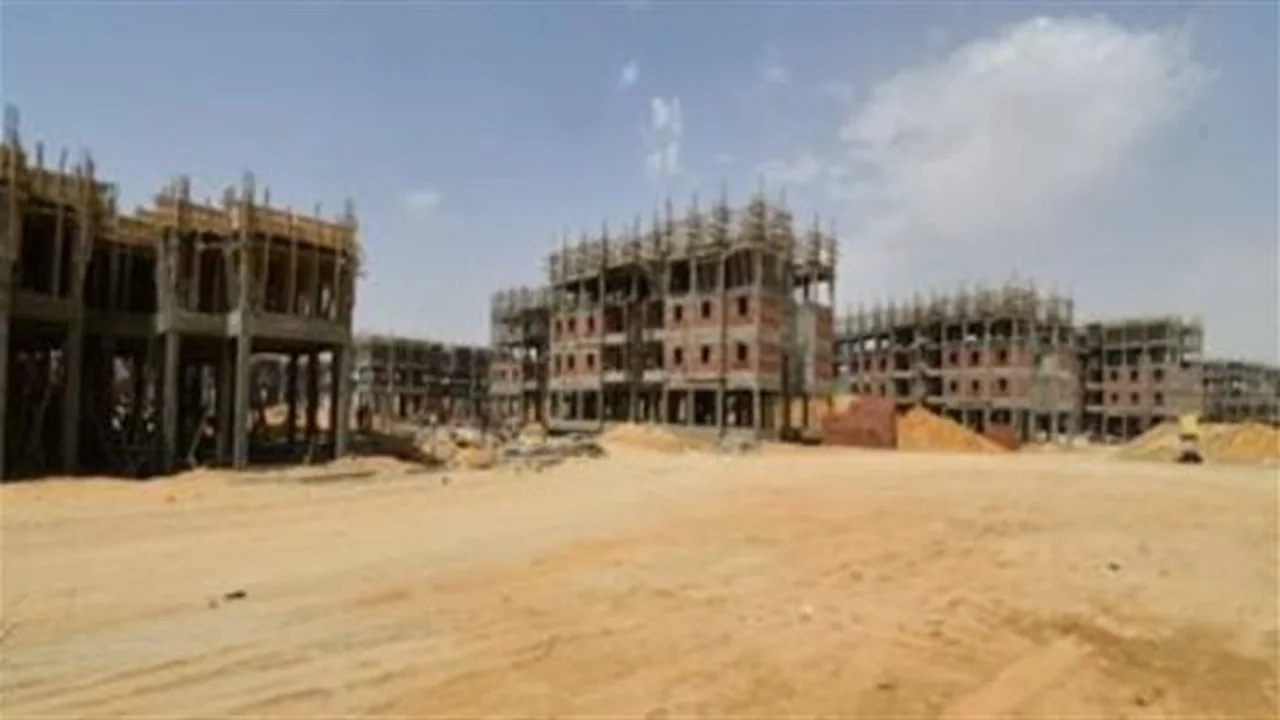 فرص استثمارية.. طرح أراضي العمراني والمخازن في مدينة العاشر من رمضان